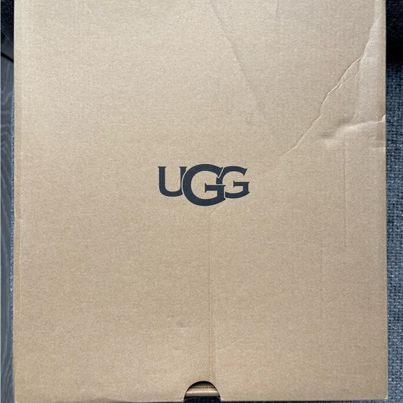 BRAND NEW UGG WOMEN’S CLASSIC DIPPER BOOTS – SIZE 8 W/ BOX! - Picture 4 of 13